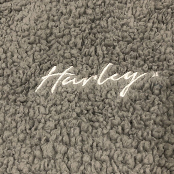 Hurley Hoodie Womens Medium Gray Sherpa Sweatshirt Drawstring Fleece Fuzzy - Picture 5 of 12
